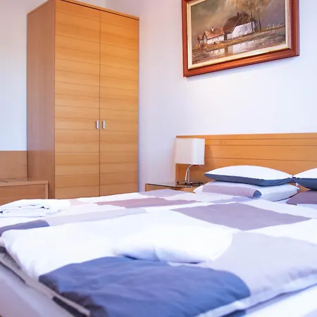 Apartment Gardonyi Apartman Eger