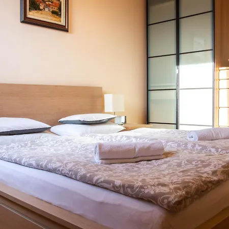 Apartment Gardonyi Apartman *
