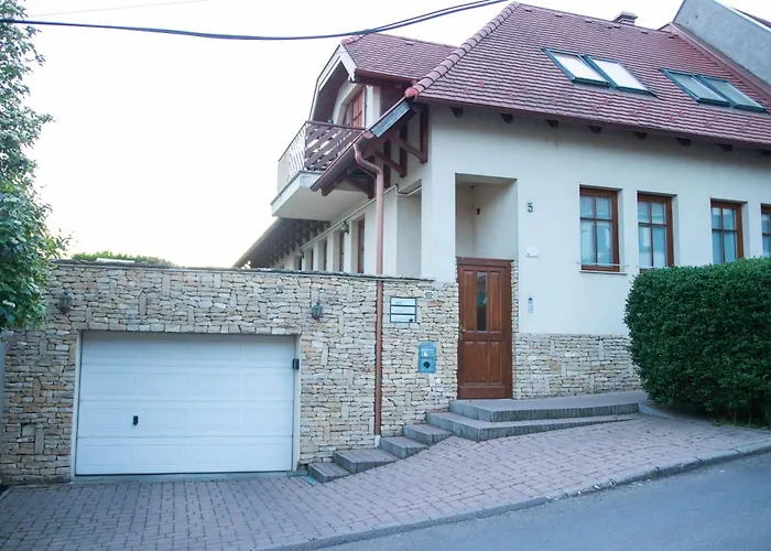 Appartement Gardonyi *