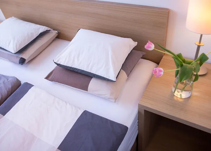 Appartement Gardonyi *